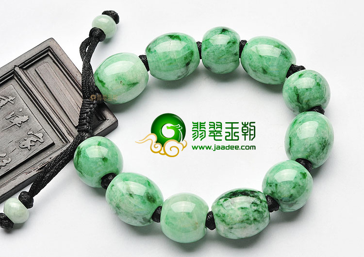 (超值推荐)糯冰种飘翠手链(11颗)