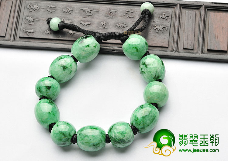 (超值推荐)糯冰种飘翠手链(11颗)