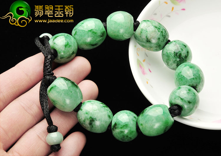 (超值推荐)糯冰种飘翠手链(11颗)