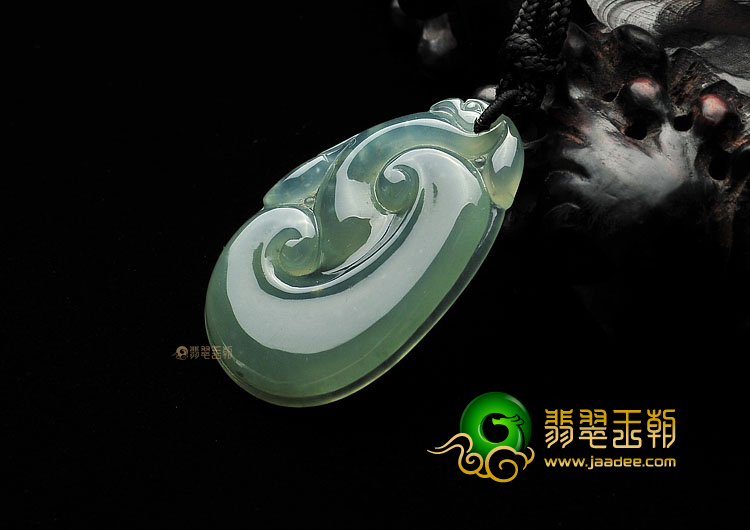 冰种晴水如意挂件