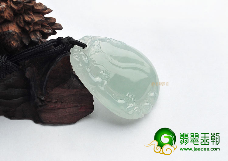 (超值推荐)糯冰种晴水福瓜挂件