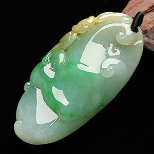 冰种淡三彩蝙蝠如意挂件