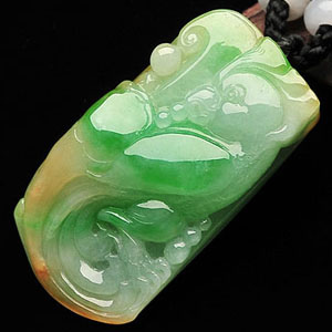 冰种黄加绿英明神武挂件