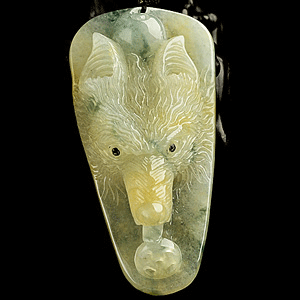 冰种黄翡飘花狼首挂件