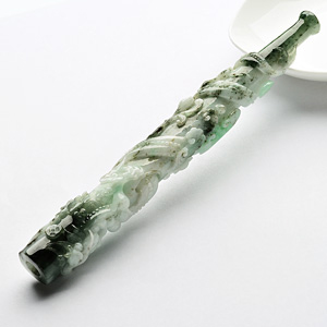 糯冰种飘花龙行如意烟嘴