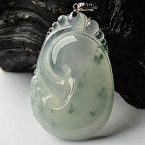 冰种飘花如意挂件