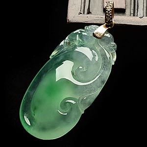 冰种翠色如意挂件(金扣)