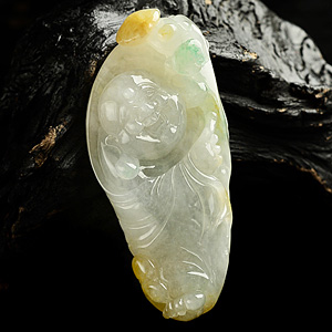 糯冰种淡三彩玉佛挂件