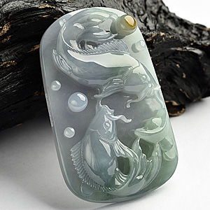 糯冰种淡三彩年年有余挂件 