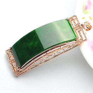 (超值推荐)冰种浓绿镶玫瑰金胸坠(真钻)