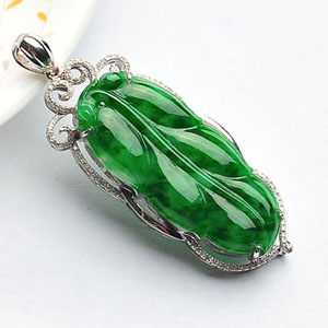 糯冰种浓绿镶白金叶子胸坠(真钻)