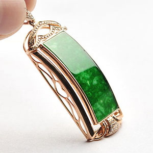 (超值推荐)糯冰种廯加绿镶玫瑰金胸坠(真钻)