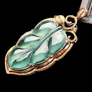 (超值推荐)冰玻种飘花镶玫瑰金金枝玉叶胸坠(真钻)