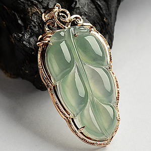 冰种晴水镶玫瑰金金枝玉叶胸坠(真钻)