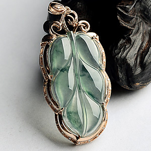 冰种飘花镶玫瑰金金枝玉叶胸坠(真钻)