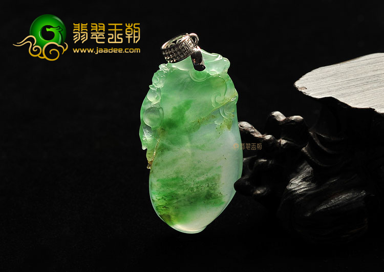 (超值推荐)冰种翠色福瓜挂件