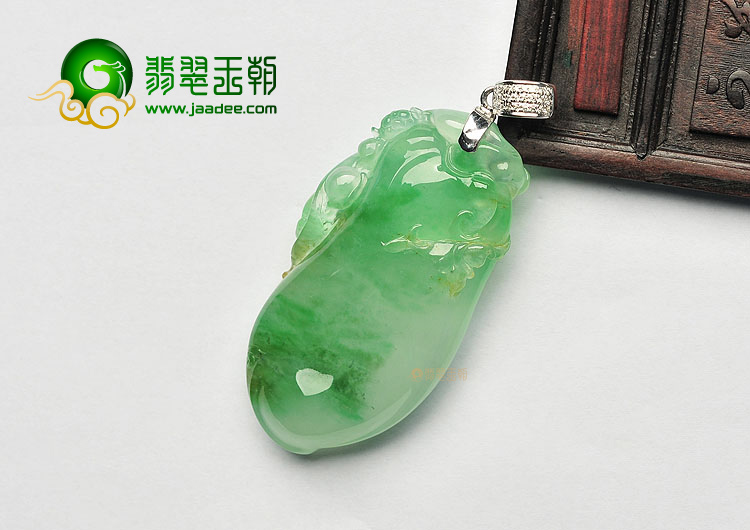 (超值推荐)冰种翠色福瓜挂件