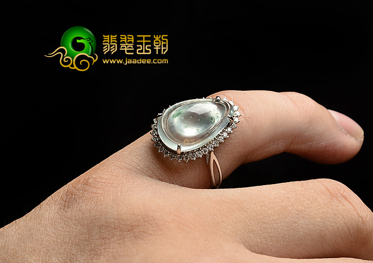 (超值推荐)冰玻种略飘花镶白金水滴戒指(真钻)