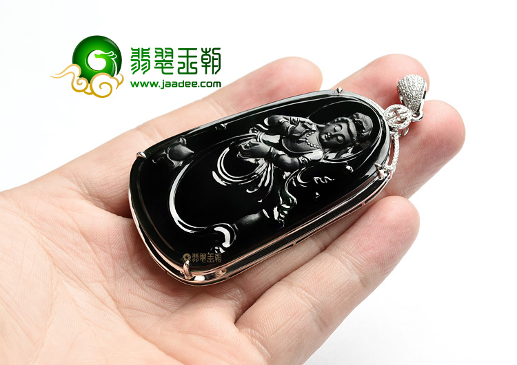 玻璃种墨翠镶白金观音胸坠(真钻)
