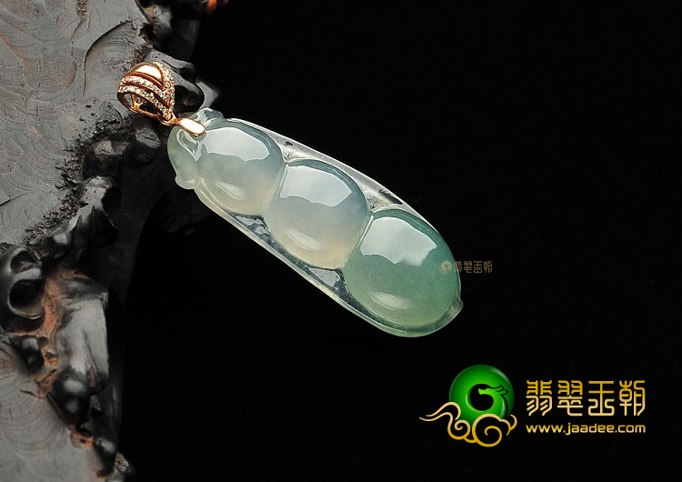 (超值推荐)冰种晴水四季豆挂件