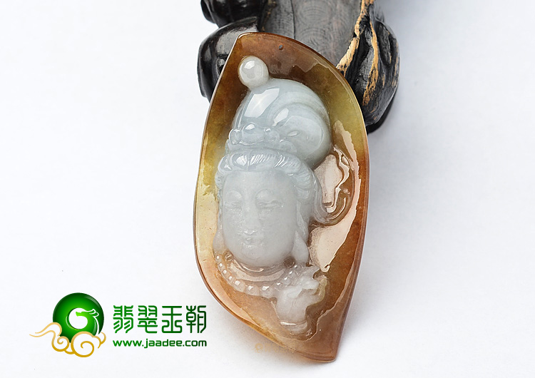 糯冰种褐黄翡观音头挂件