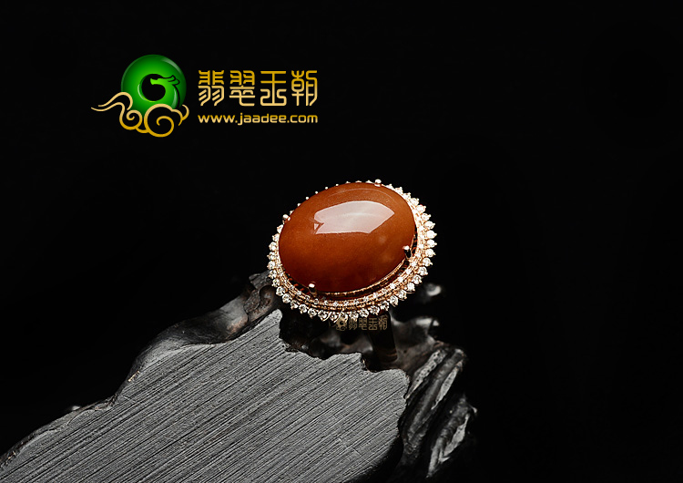 糯冰种红翡镶玫瑰金戒指(真钻)