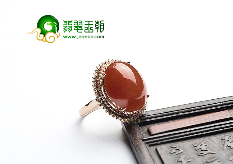 糯冰种红翡镶玫瑰金戒指(真钻)