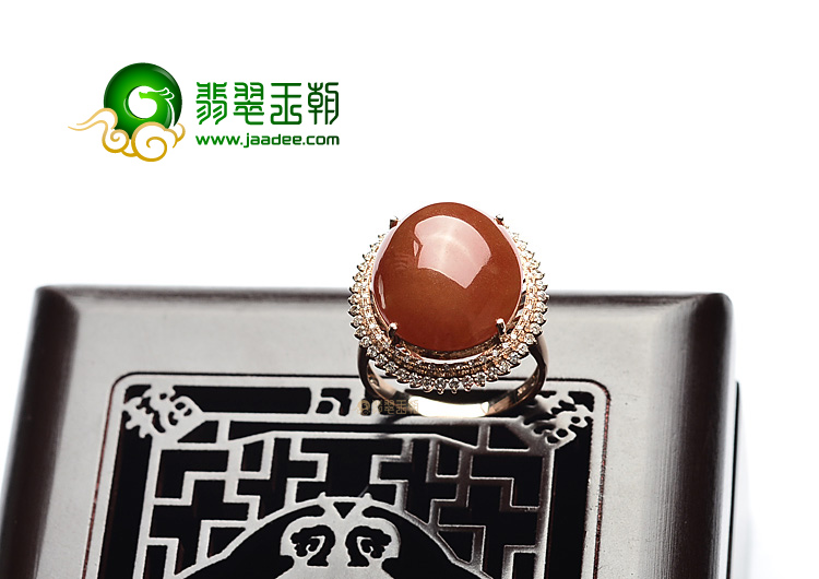 糯冰种红翡镶玫瑰金戒指(真钻)