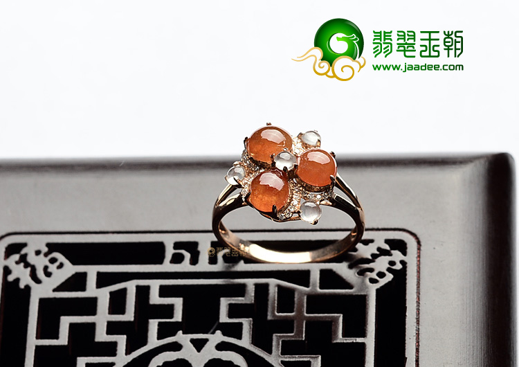 (超值推荐)糯冰种红翡镶玫瑰金花型戒指(真钻)