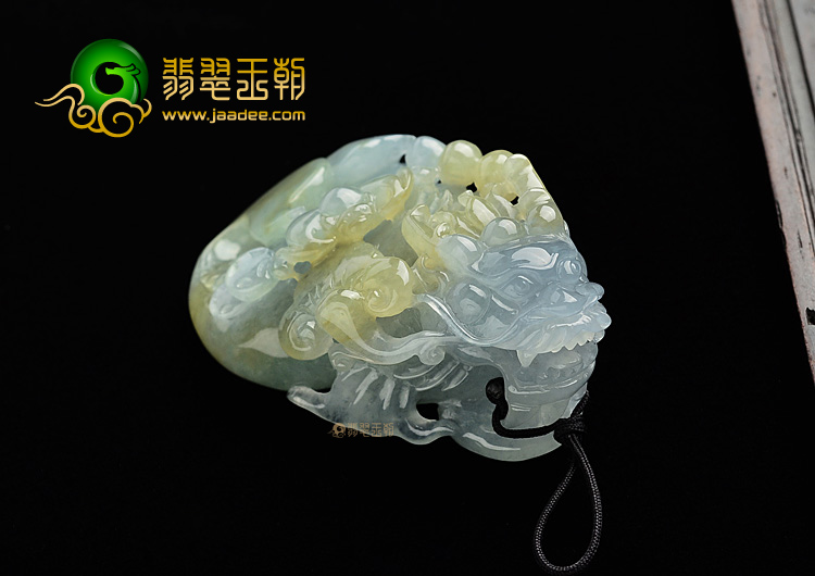 (超值推荐)糯冰种晴水黄翡龙头鱼挂件