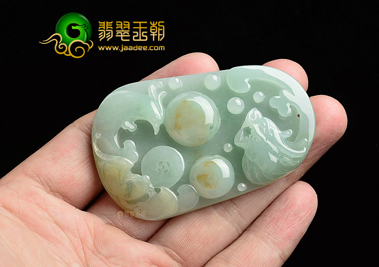 (超值推荐)糯冰种晴水带黄翡龙凤牌挂件