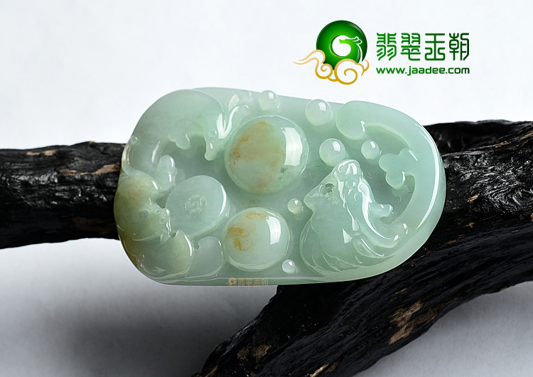 (超值推荐)糯冰种晴水带黄翡龙凤牌挂件