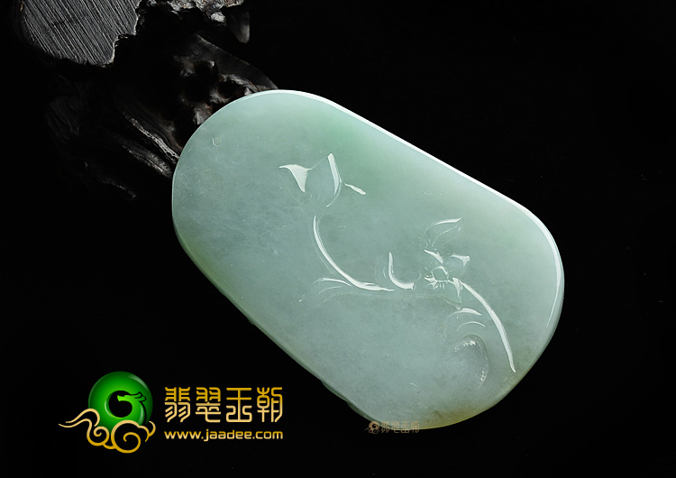(超值推荐)糯冰种晴水带黄翡龙凤牌挂件