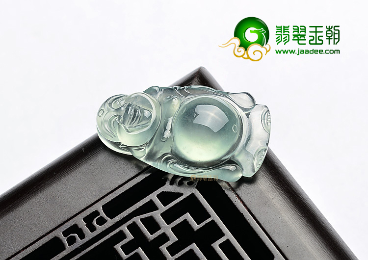冰玻种晴水站佛挂件