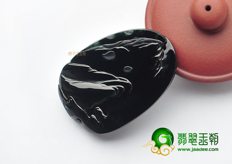 (超值推荐)冰玻种墨翠降龙观音挂件