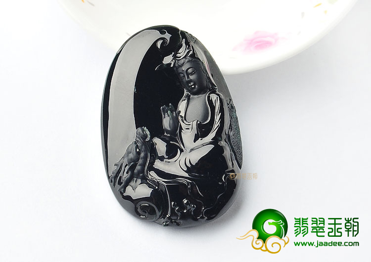 (超值推荐)冰玻种墨翠降龙观音挂件