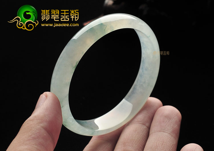 (超值推荐)冰种飘花手镯(58.5mm)