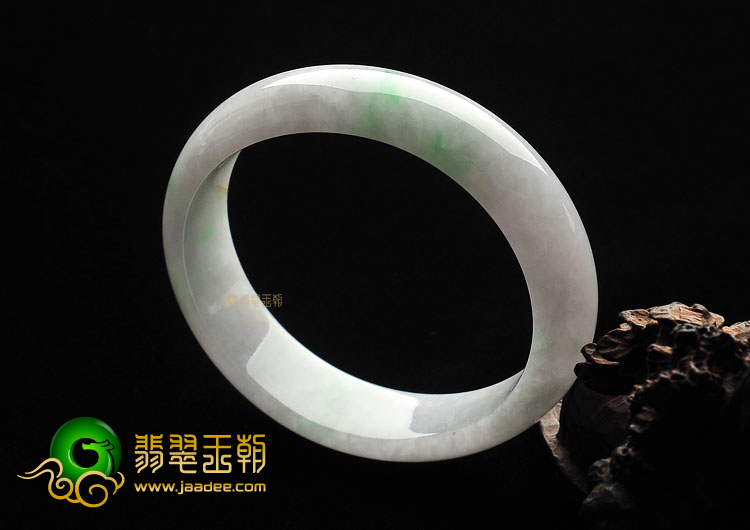 糯冰种飘花贵妃镯(53.6mm-47.2mm)