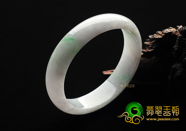 糯冰种飘花贵妃镯(53.6mm-47.2mm)