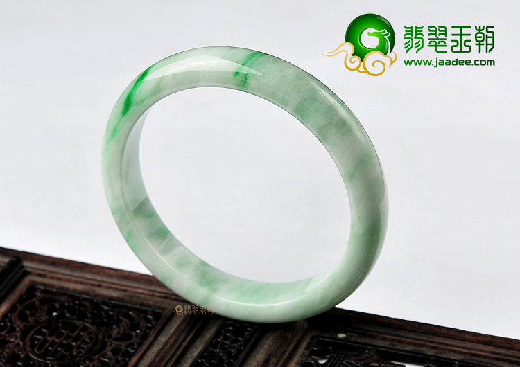 糯冰种飘翠手镯(58.1mm)