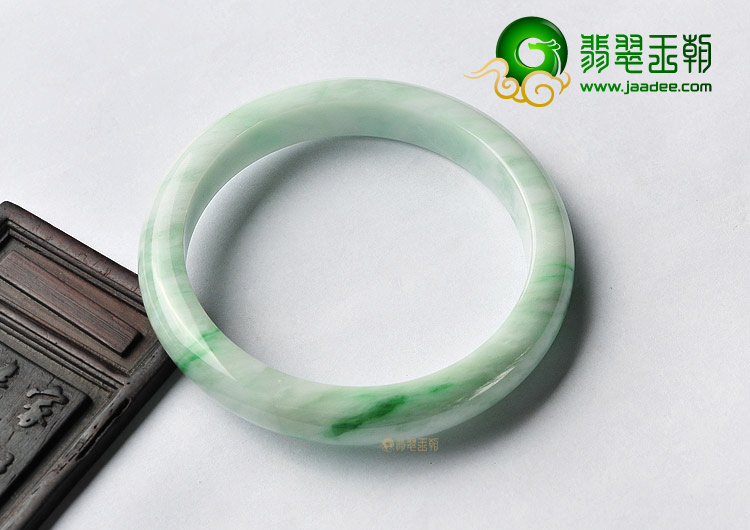 糯冰种飘翠手镯(58.1mm)