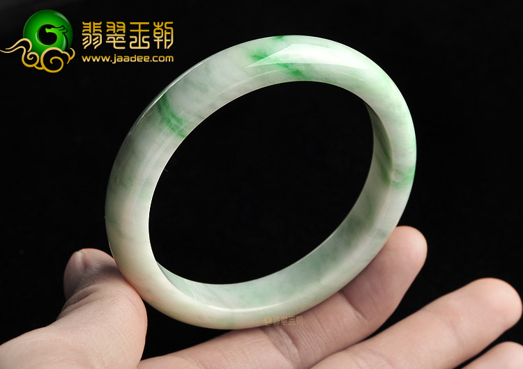 糯冰种飘翠手镯(58.1mm)