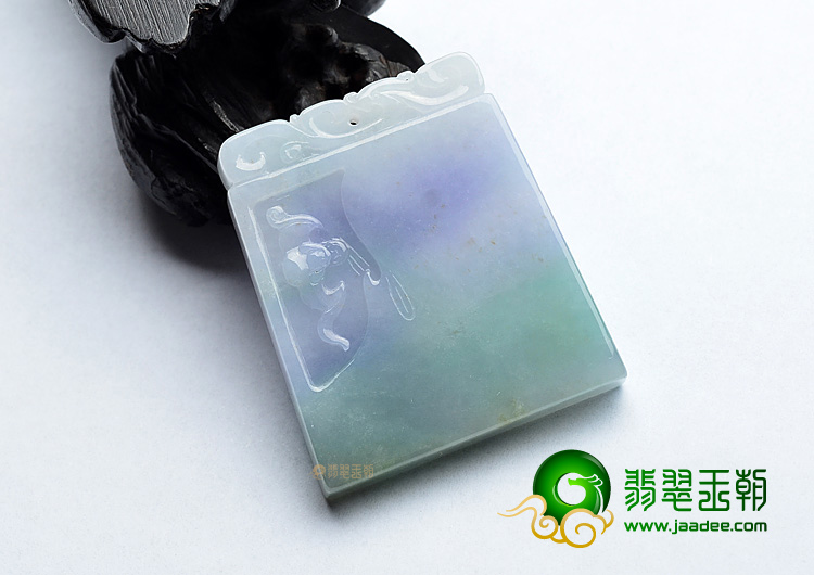 (超值推荐)糯冰种淡三彩仿古龙牌挂件