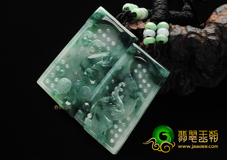 (超值推荐)糯冰种飘花龙凤牌挂件(一对)