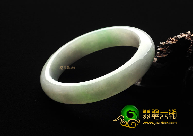 (超值推荐)糯冰种晴水手镯(60.2mm)
