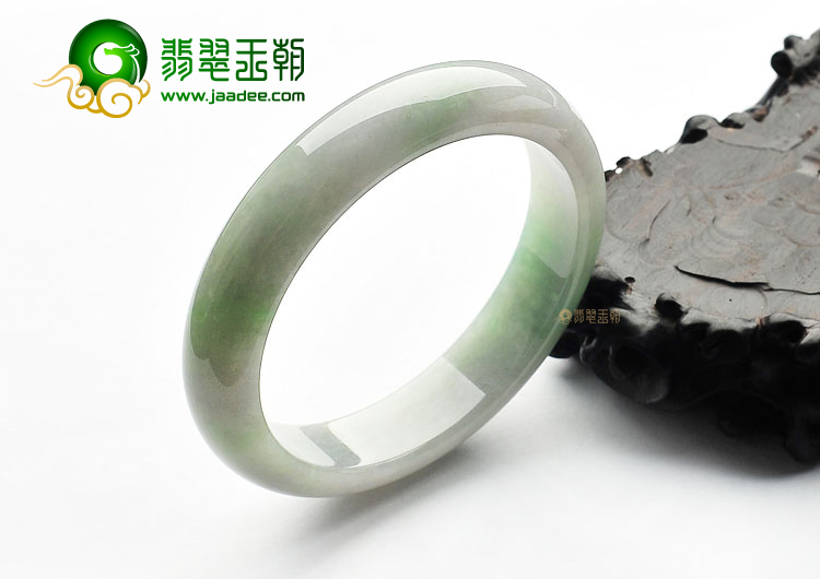 (超值推荐)糯冰种晴水手镯(60.2mm)