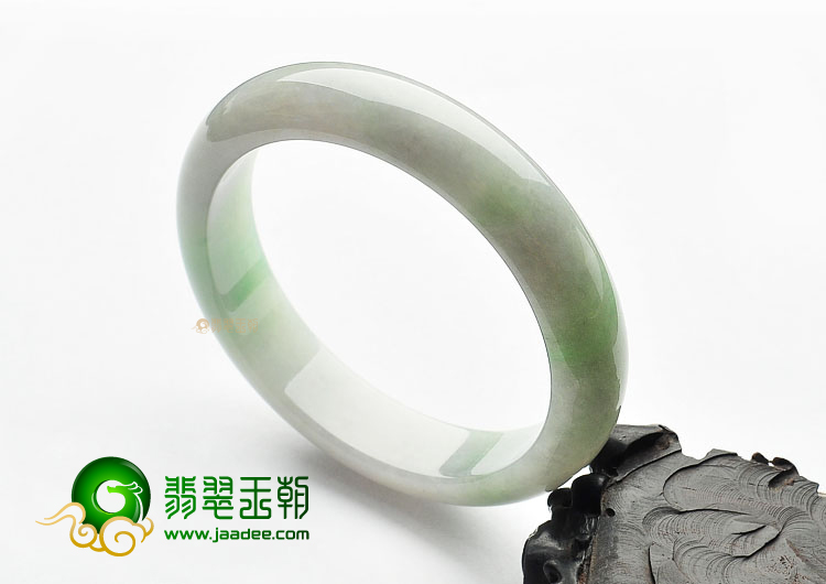 (超值推荐)糯冰种晴水手镯(60.2mm)