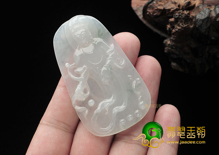 糯冰种晴水飘花观音挂件