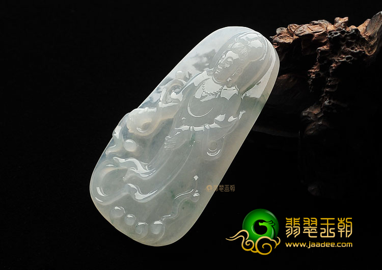 糯冰种晴水飘花观音挂件