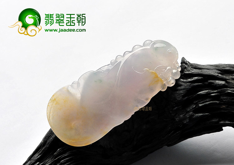 (超值推荐)冰种黄翡略飘花龙头鱼挂件